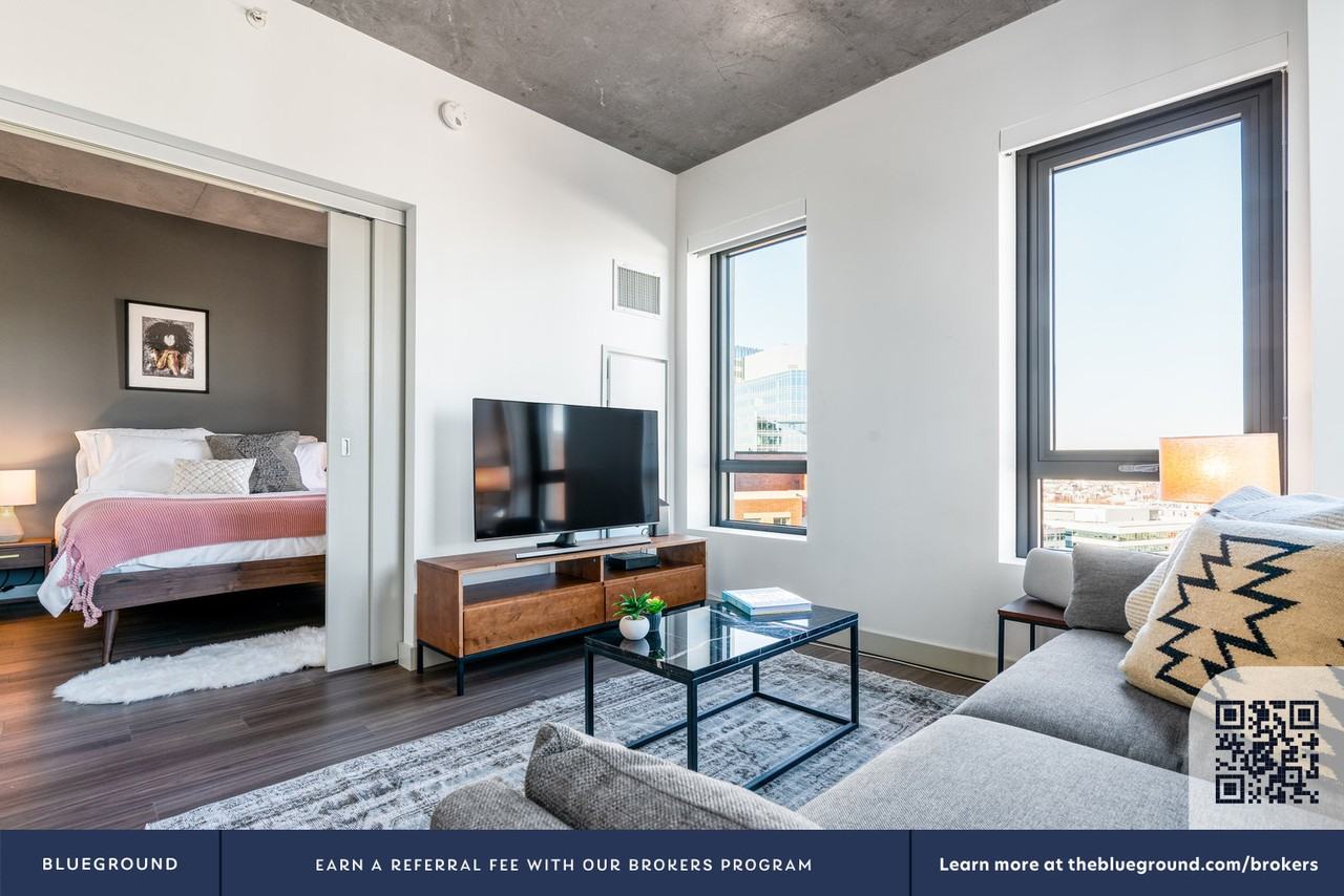 88 Ames Street - Photo 4 of 28
