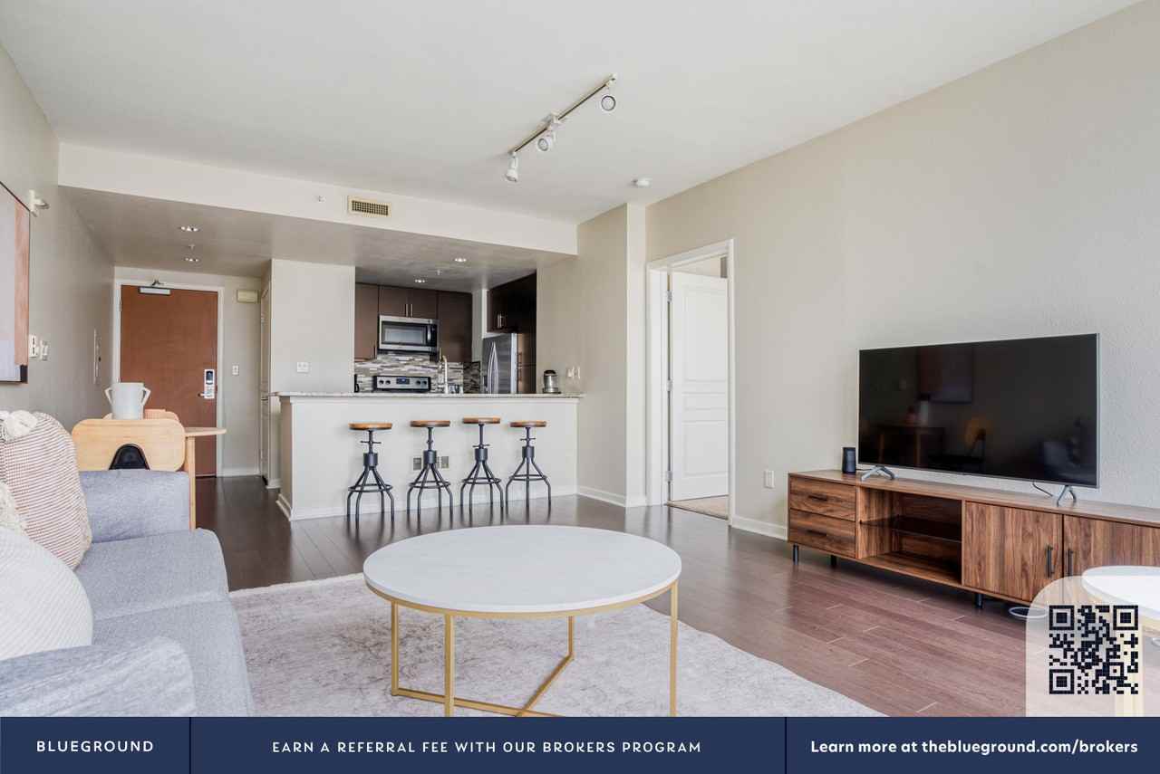 388 Beale Street - Photo 4 of 33