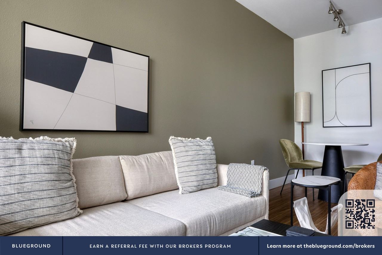 Pacific Point Pl #27 - Photo 4 of 32