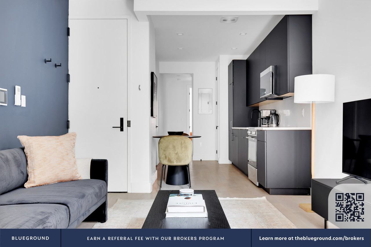 181 Court Street - Photo 5 of 40