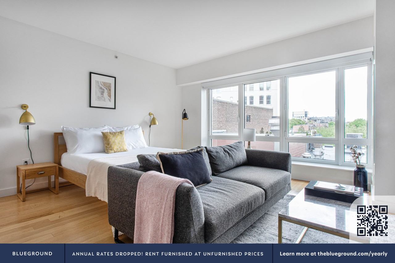 135 Clarendon Street - Photo 3 of 24