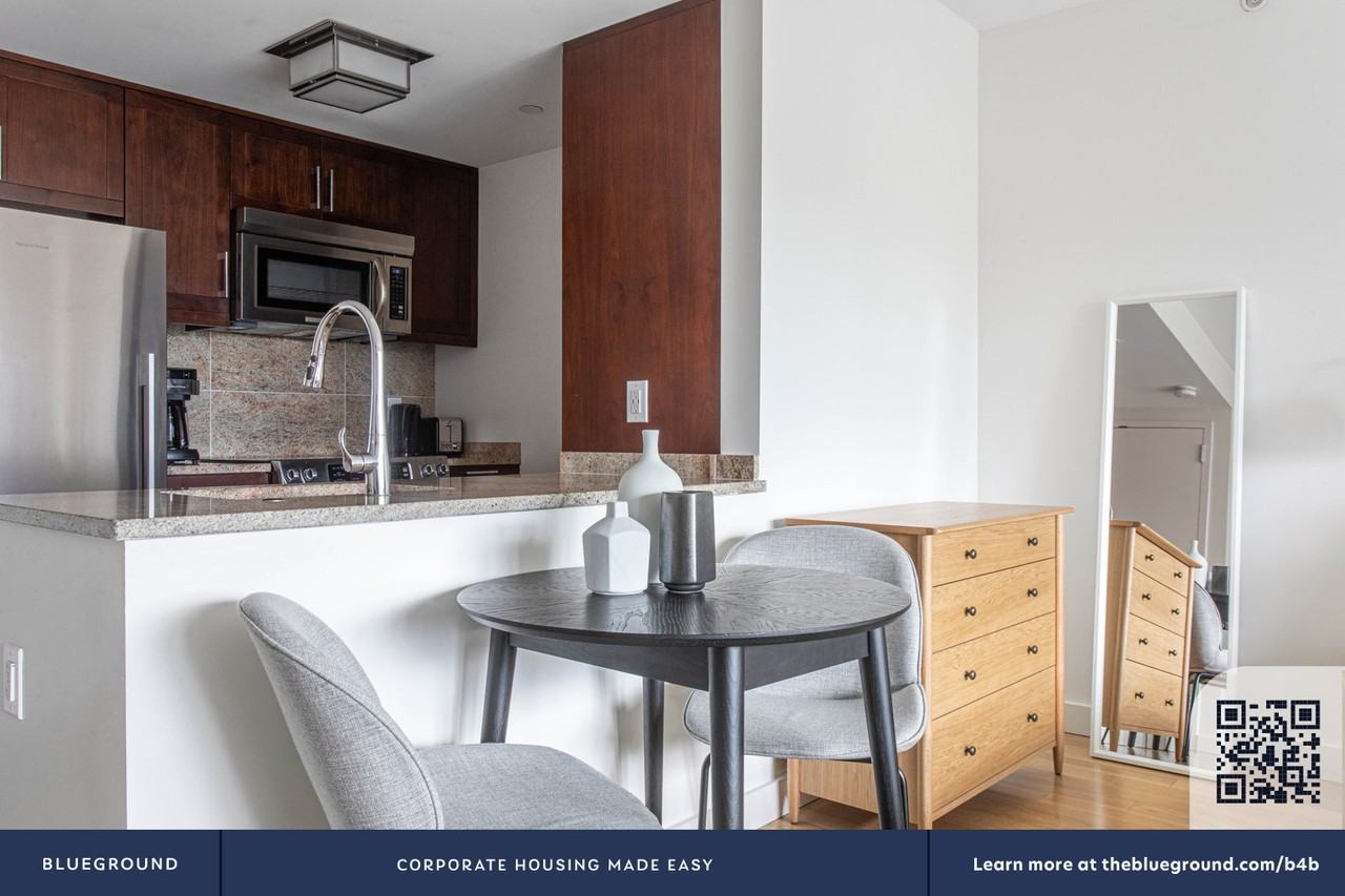 135 Clarendon Street - Photo 5 of 24