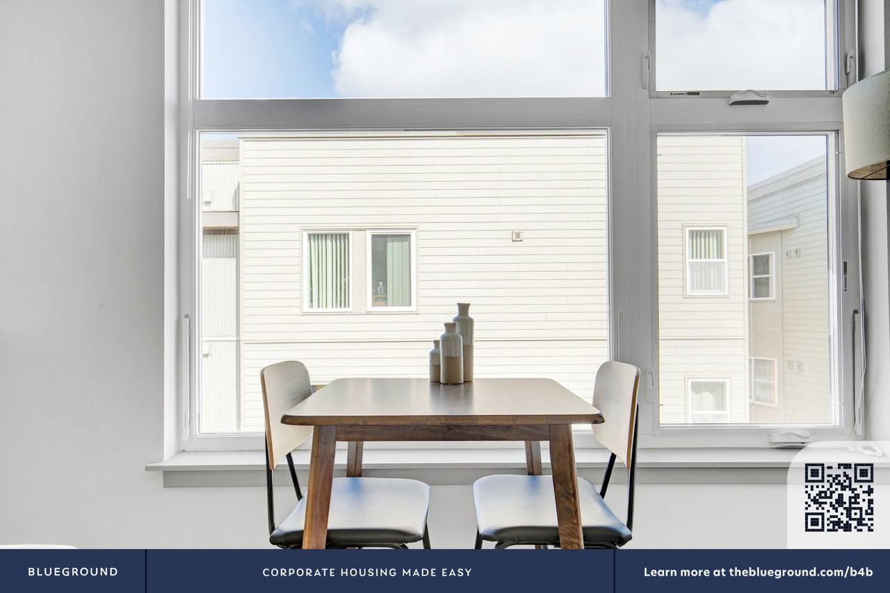 3000 South Alaska Street - Photo 6 of 45