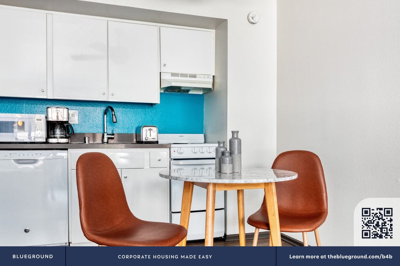 10987 Bluffside Drive #627 - Photo 6 of 31