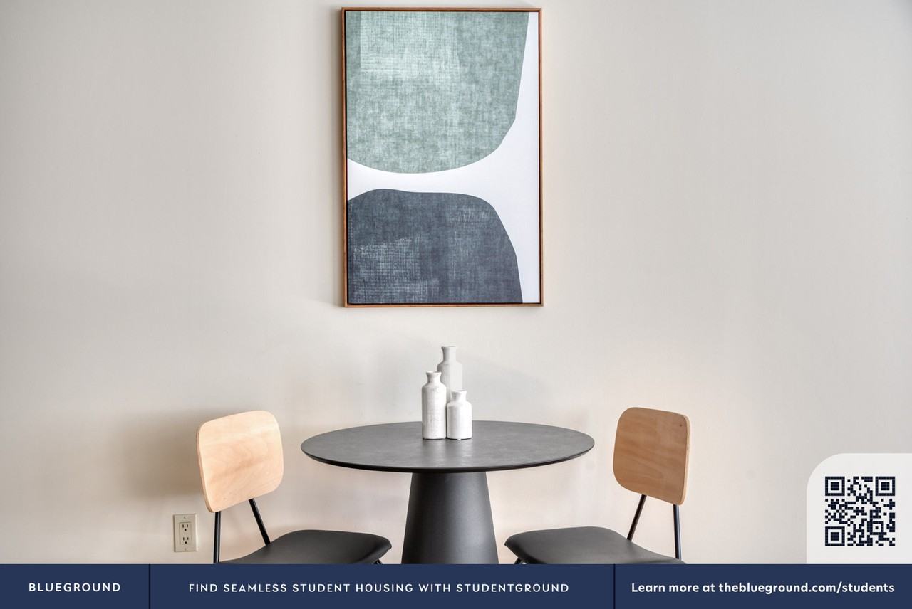 120 Westlake Avenue North - Photo 7 of 81