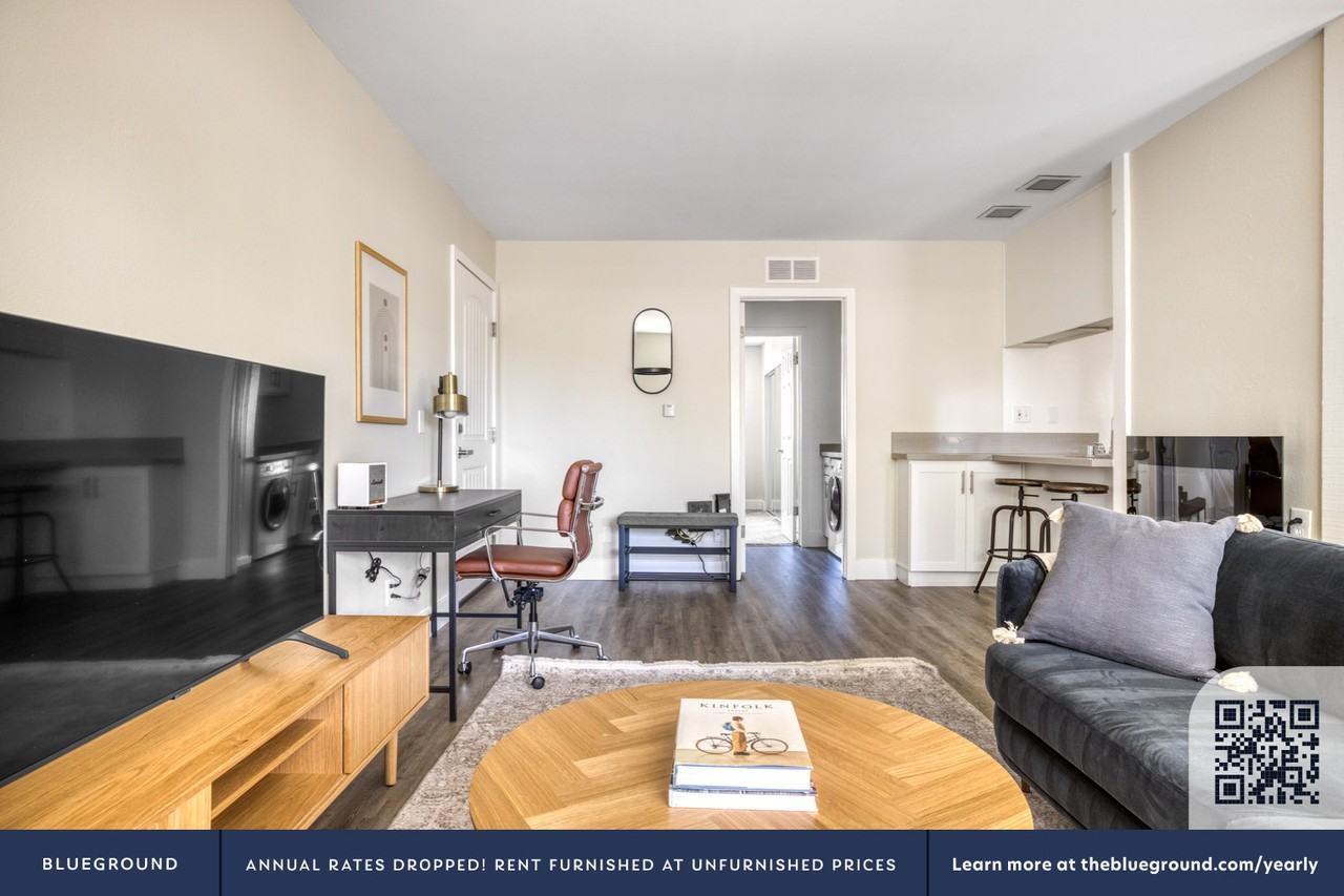 12530 Braddock Drive - Photo 4 of 46