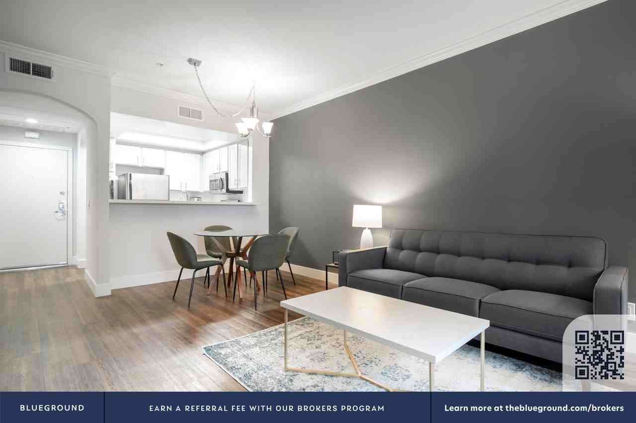 8665 Burton Way #116 - Photo 4 of 20