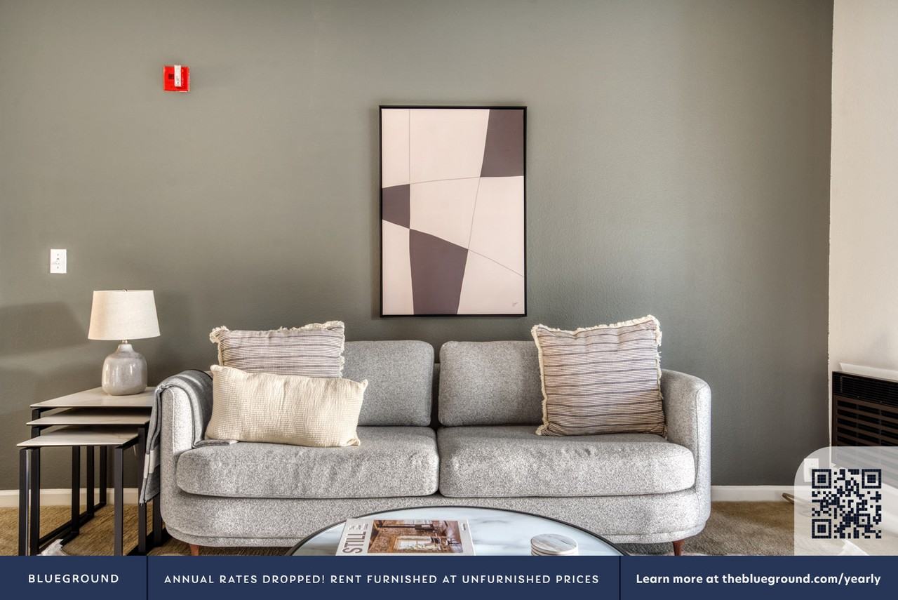 20667 Forge Way - Photo 3 of 32