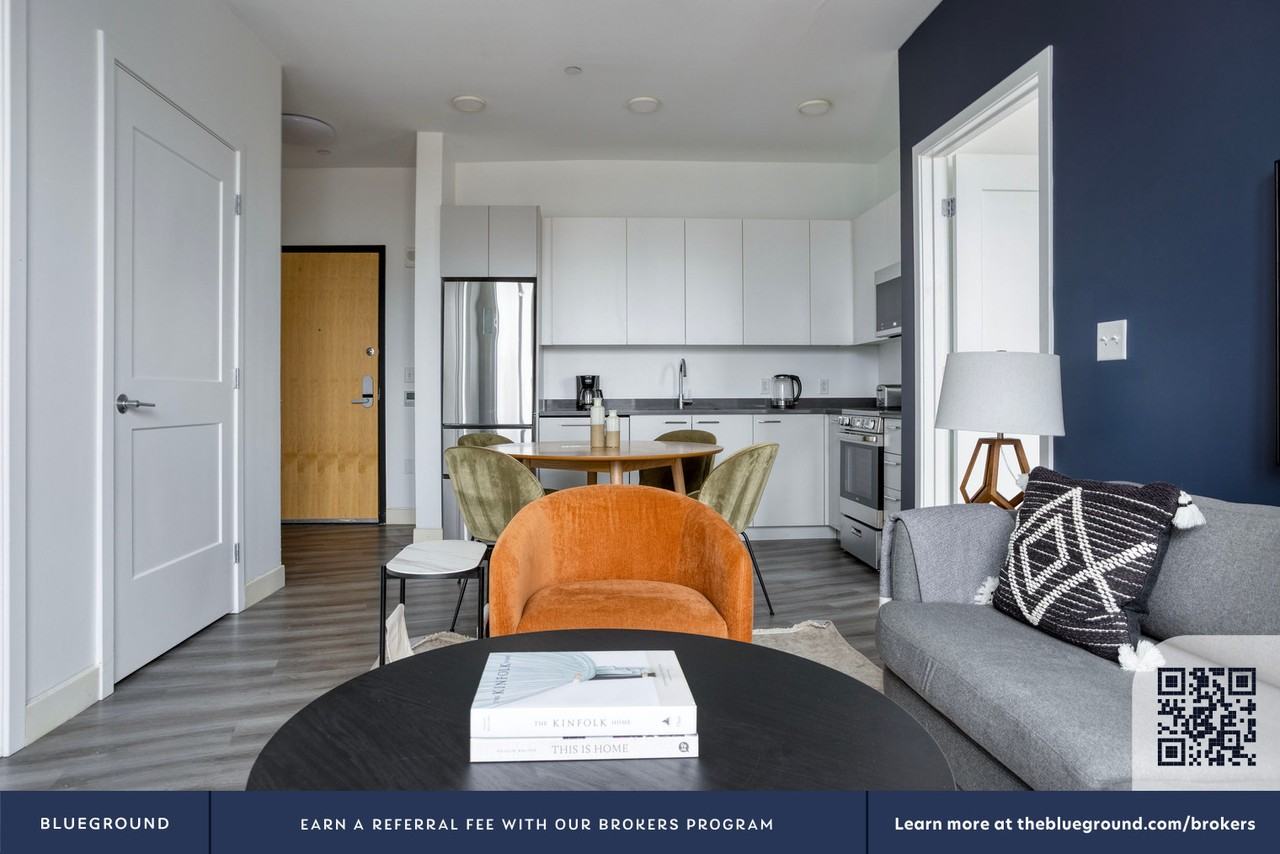 5 Columbia Street - Photo 5 of 33