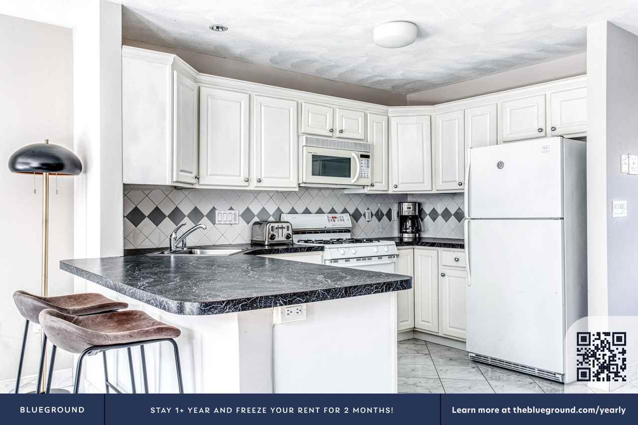 237 Hanover Street #420 - Photo 7 of 23