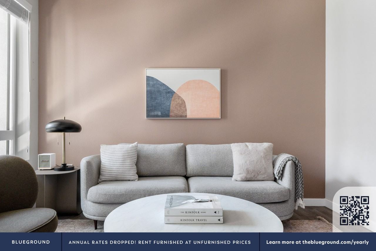 3560 Rambla Pl #1404 - Photo 4 of 48