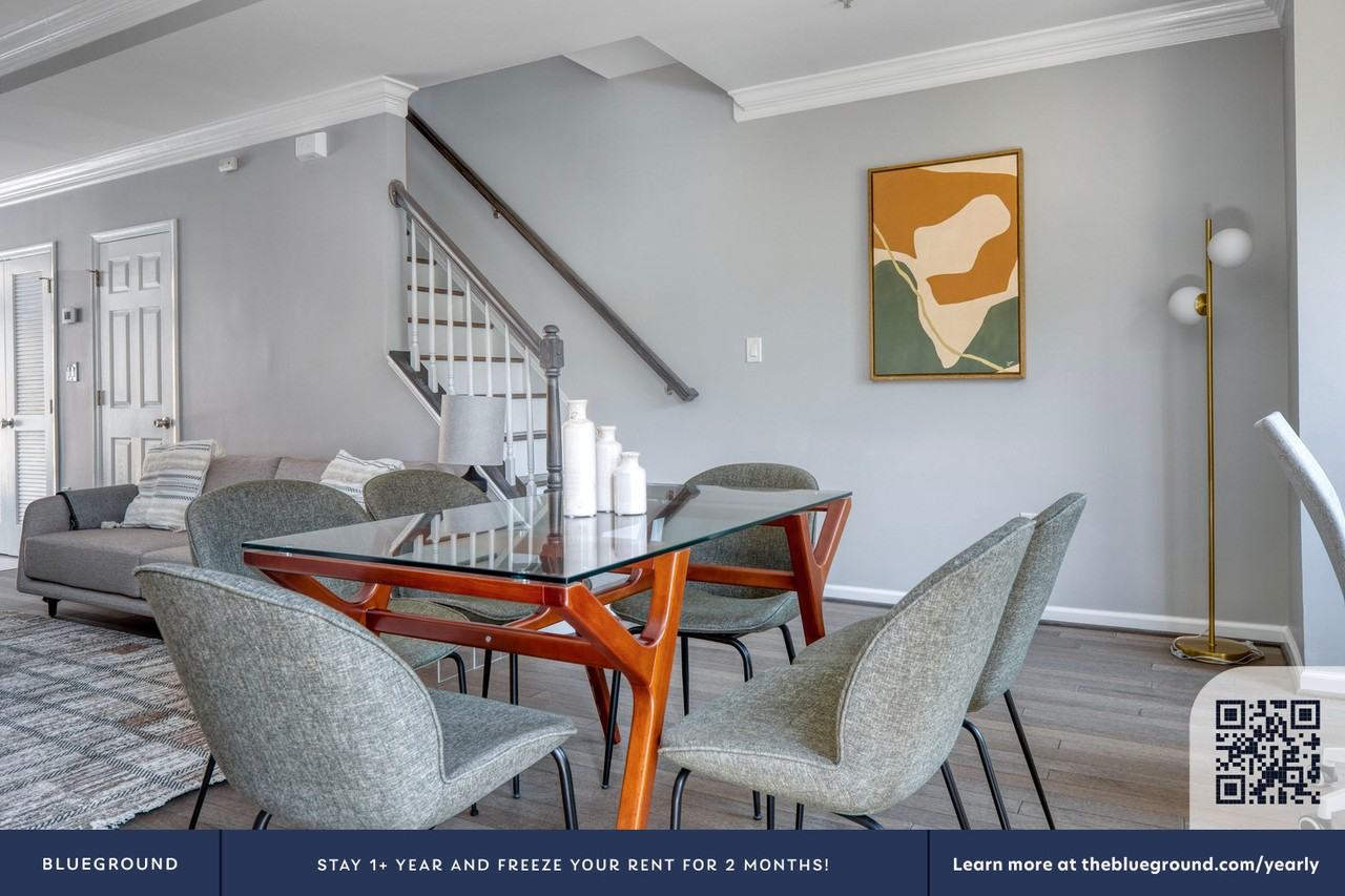 527 U St Nw #689 - Photo 7 of 27