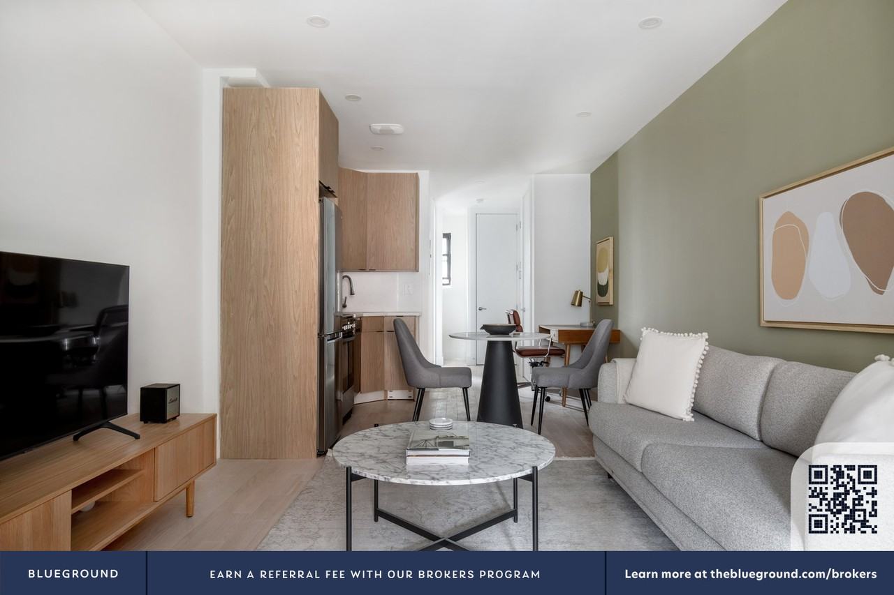 170 1st Avenue - Photo 5 of 20