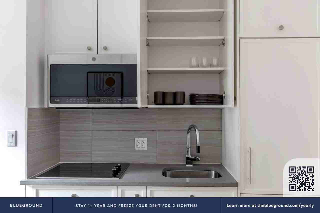 236 W 10th St #1334 - Photo 7 of 16