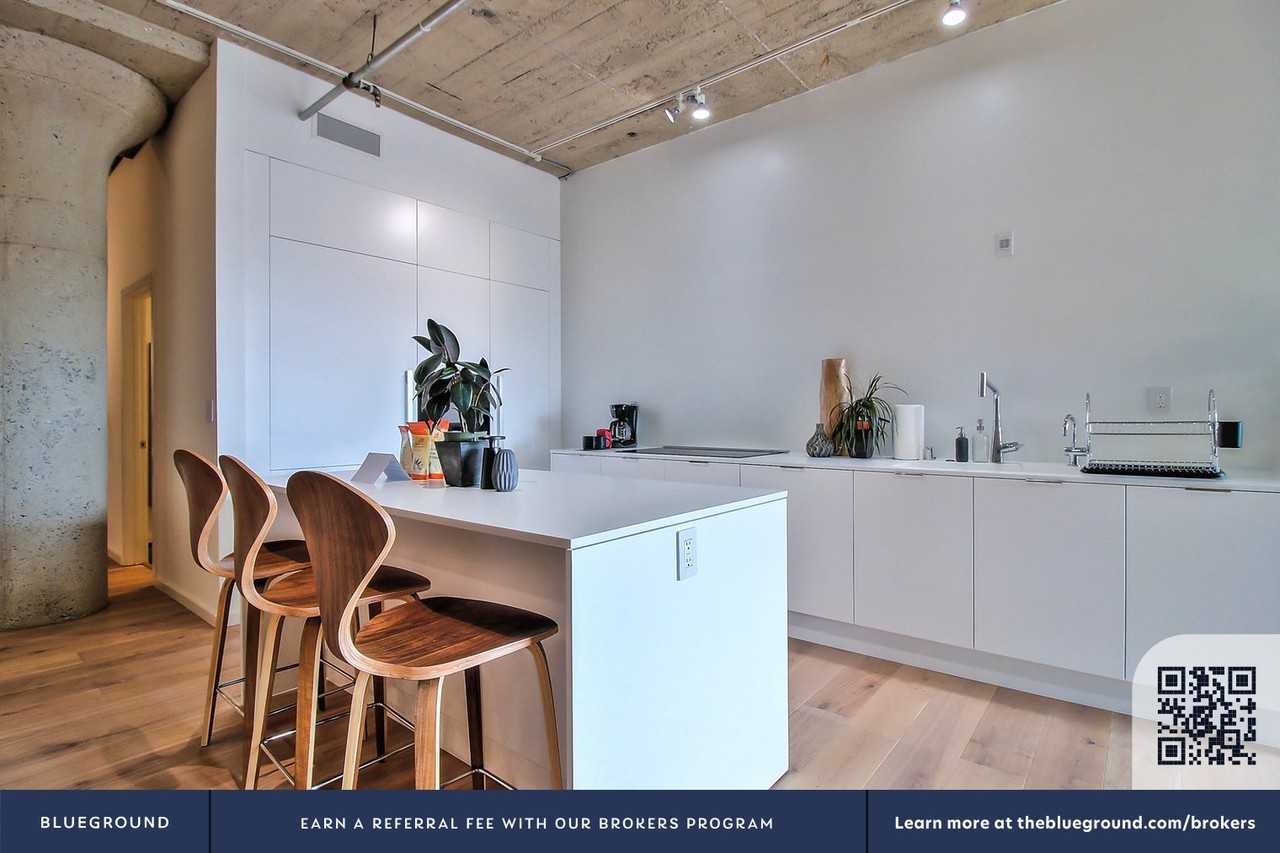 650 2nd St #1582 - Photo 4 of 18