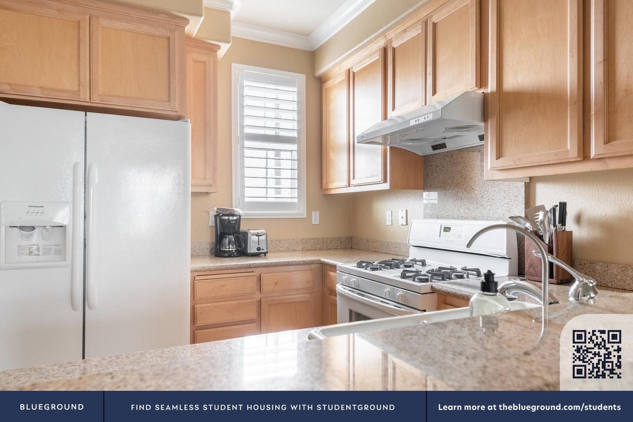 260 Parc Place Dr #1597 - Photo 6 of 24