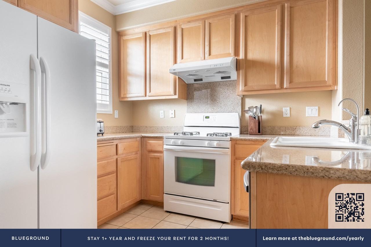 260 Parc Place Dr #1597 - Photo 7 of 24