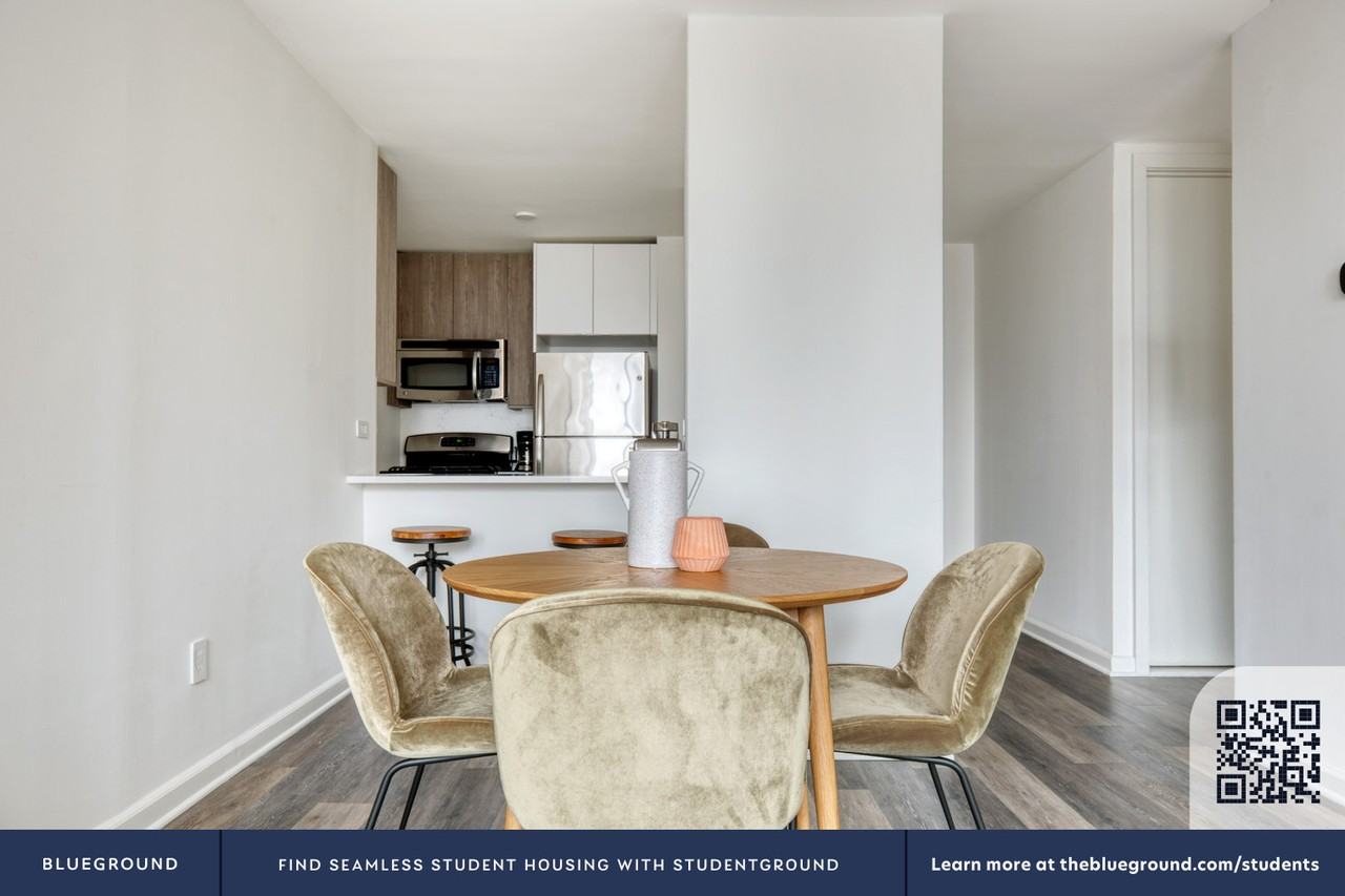 520 West 43rd Street - Photo 6 of 41