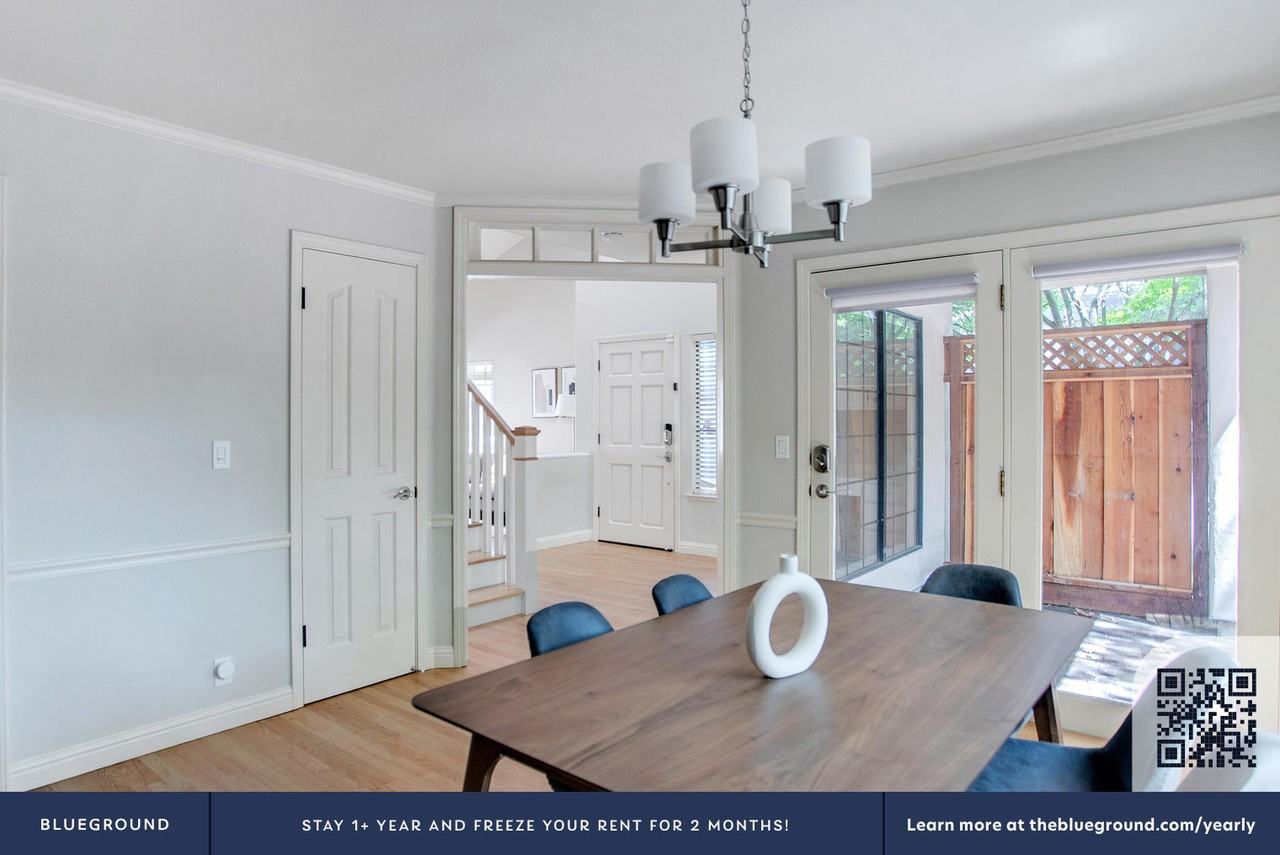 615 Gilbert Ave #1527 - Photo 7 of 29