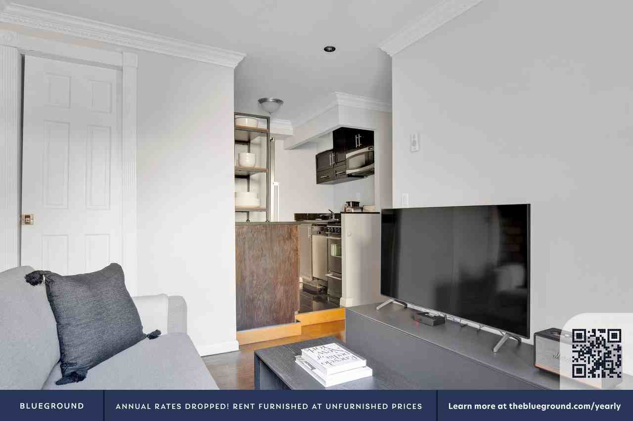 229 1st Avenue - Photo 4 of 29