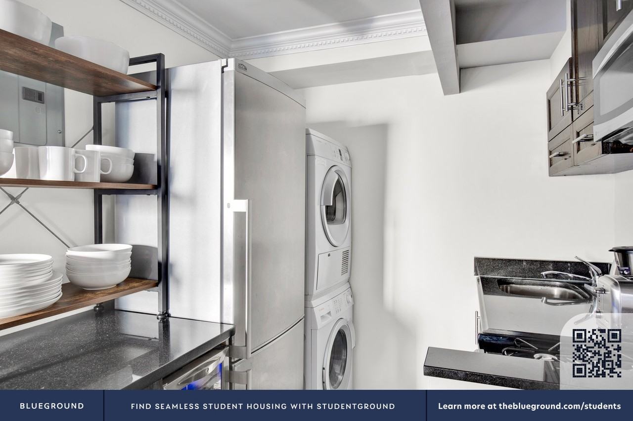 229 1st Avenue - Photo 7 of 29