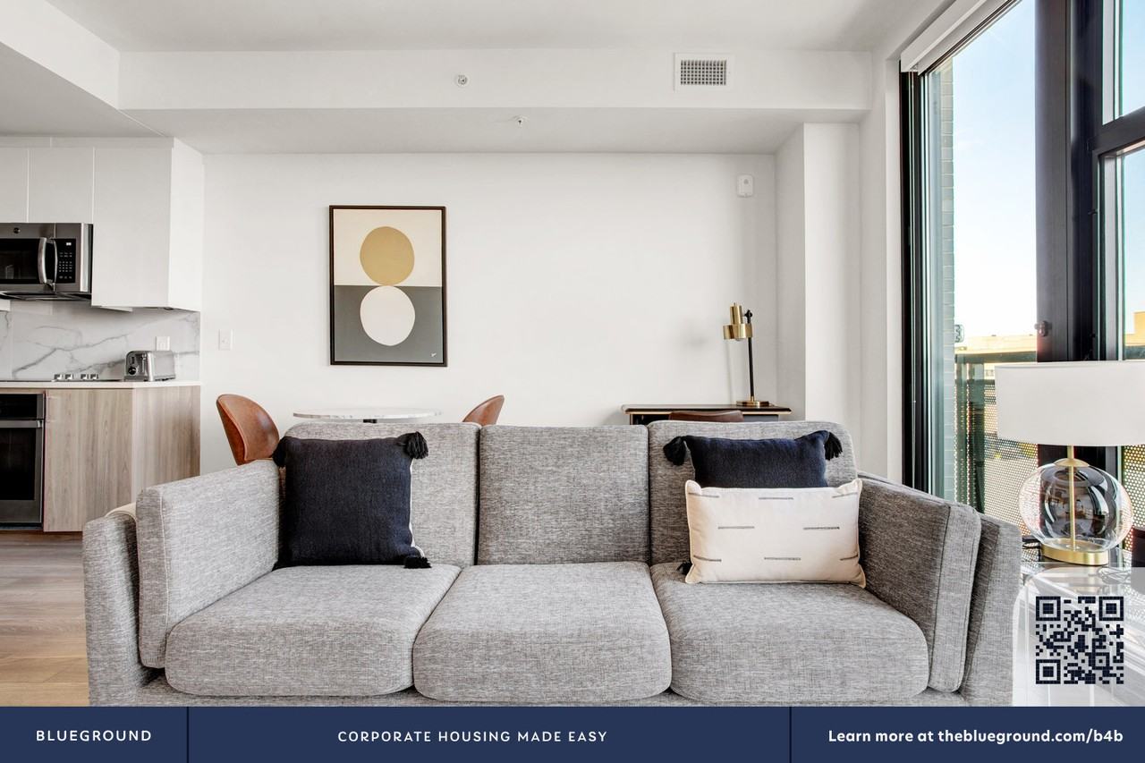 2009 8th Street Northwest - Photo 6 of 63