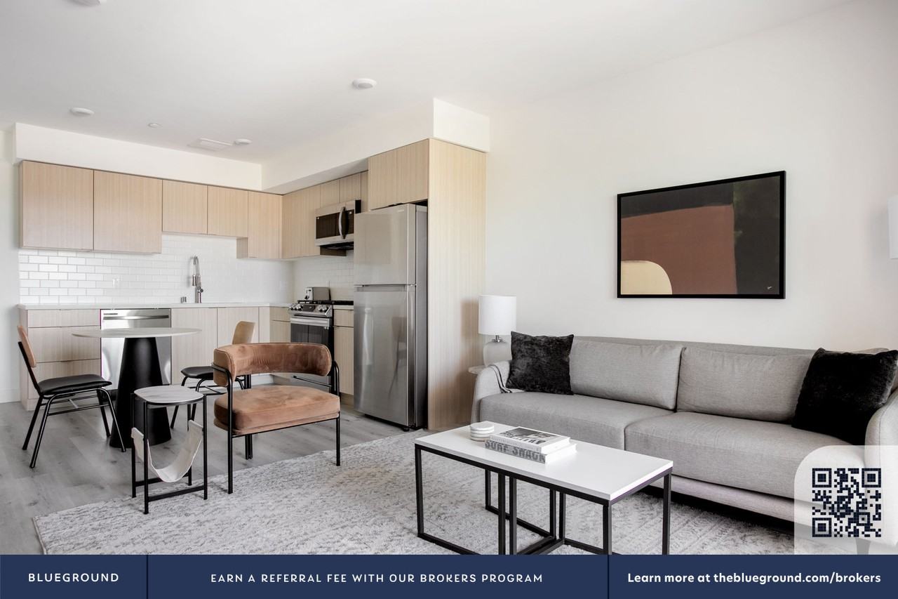 11701 Gateway Boulevard - Photo 5 of 65