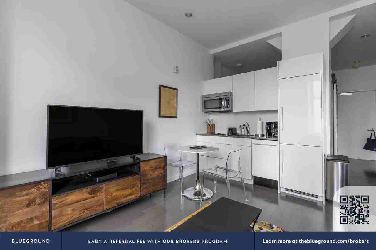 530 Atlantic Avenue - Photo 4 of 29