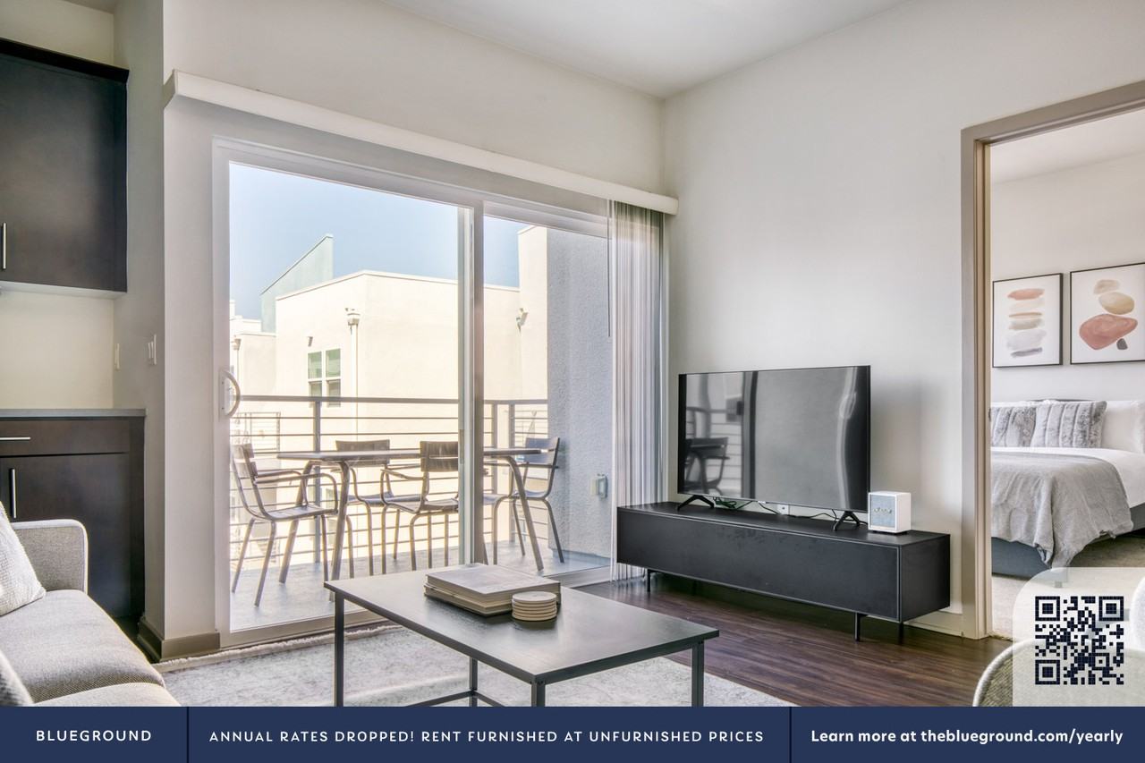 11130 Otsego Street - Photo 4 of 65