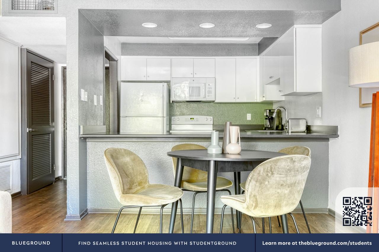 385 South Catalina Avenue - Photo 7 of 57