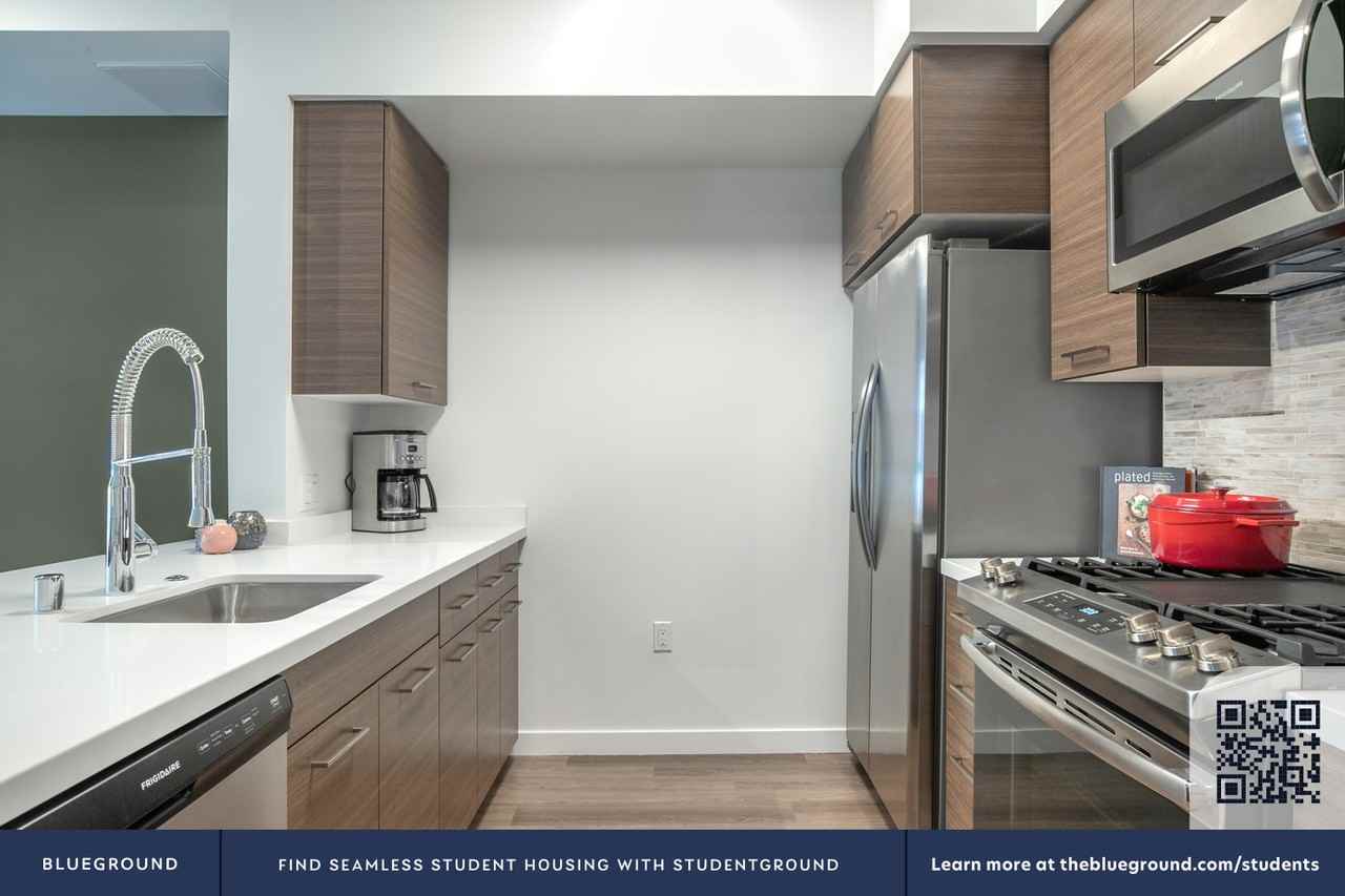 401 N Orange St #162 - Photo 6 of 50