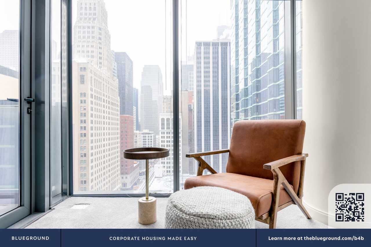 210 North Wells Street - Photo 6 of 50