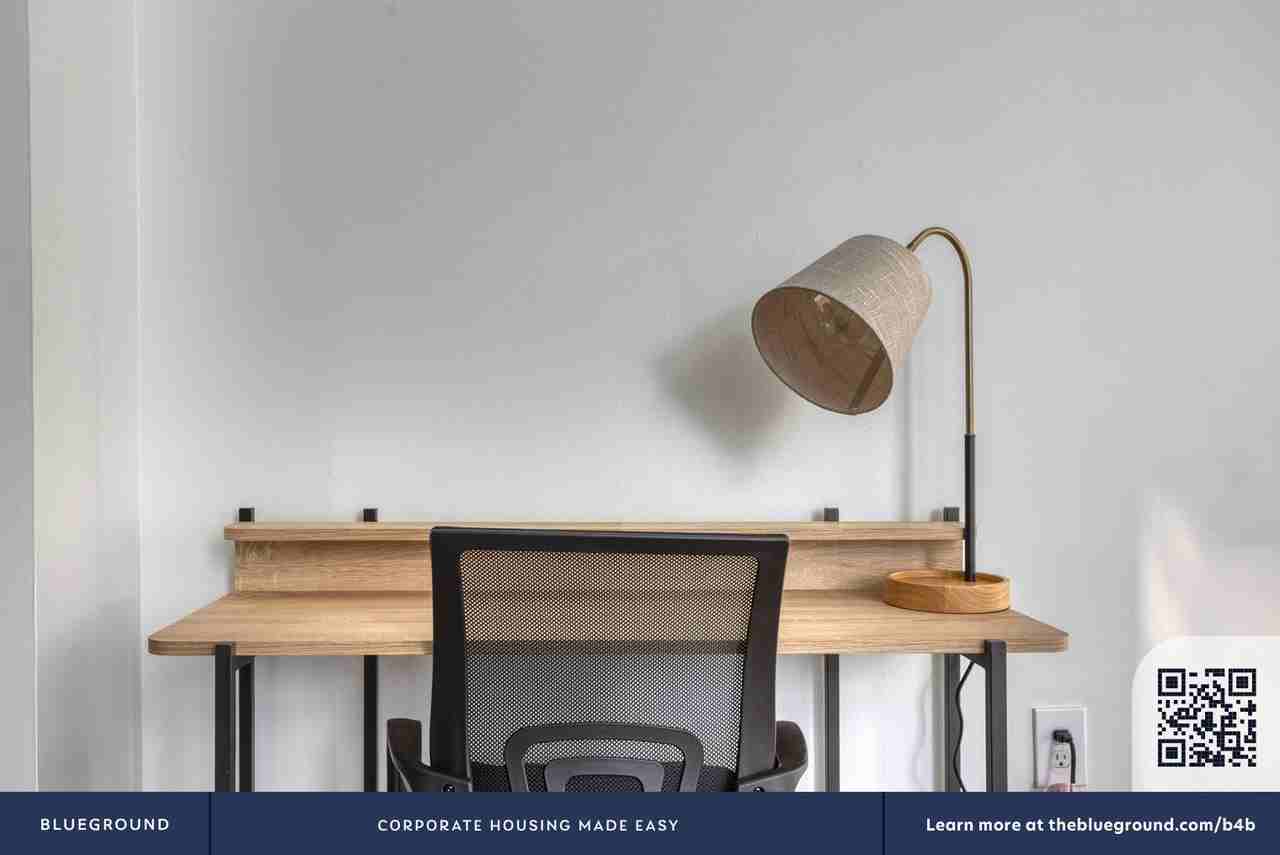 129 Franklin Street - Photo 6 of 23