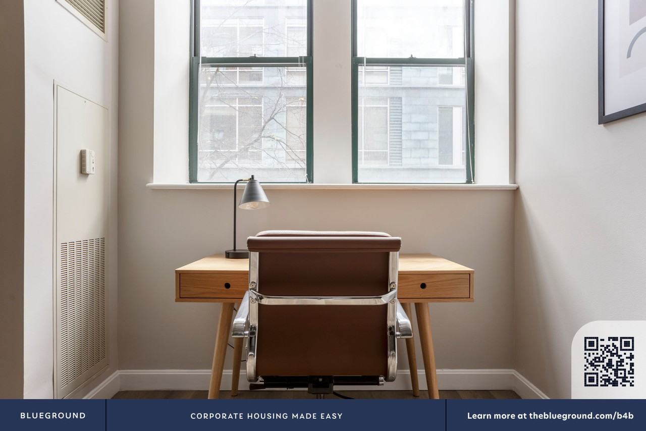 129 Franklin Street - Photo 6 of 21