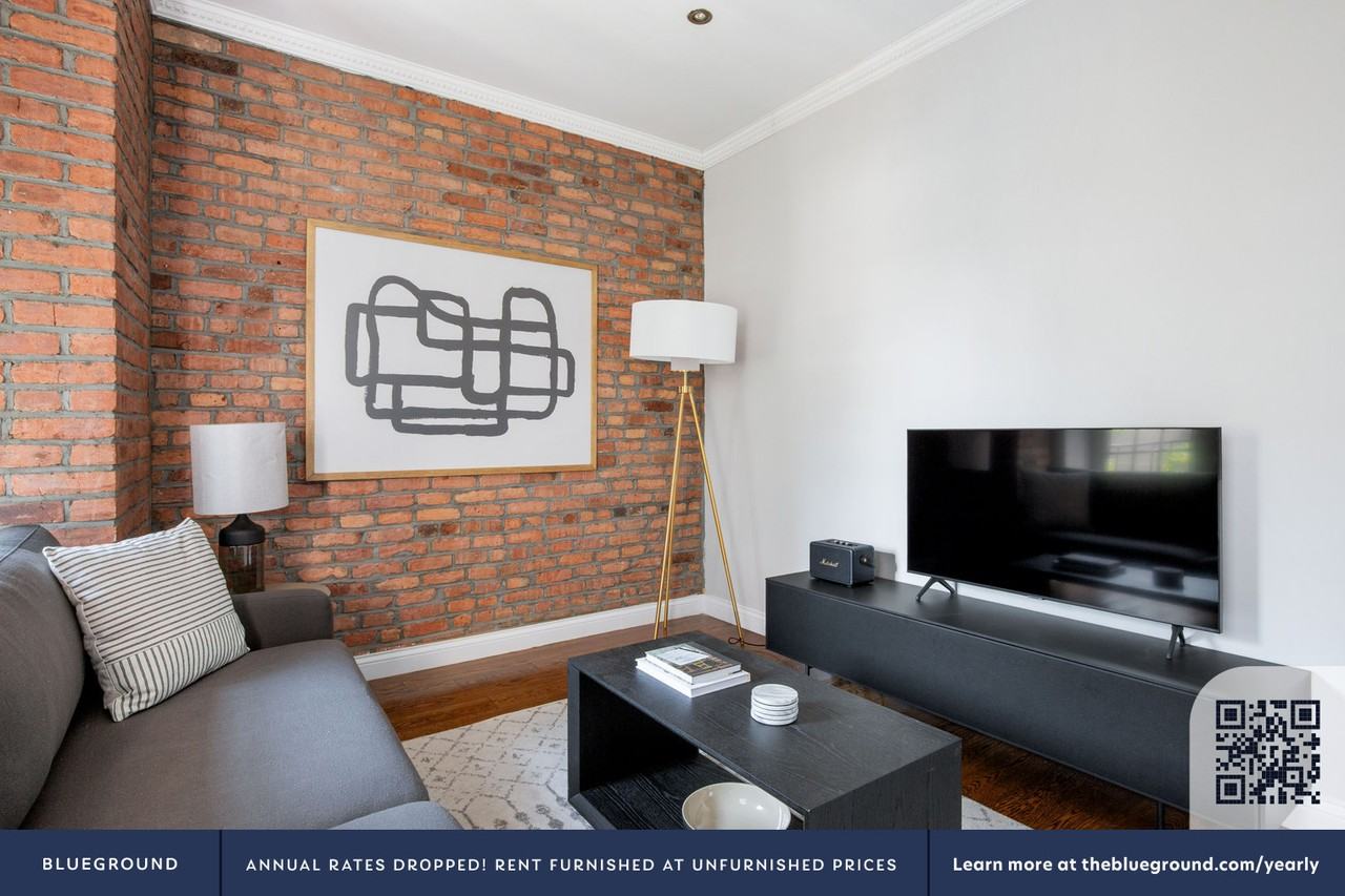 232 Elizabeth Street - Photo 3 of 22