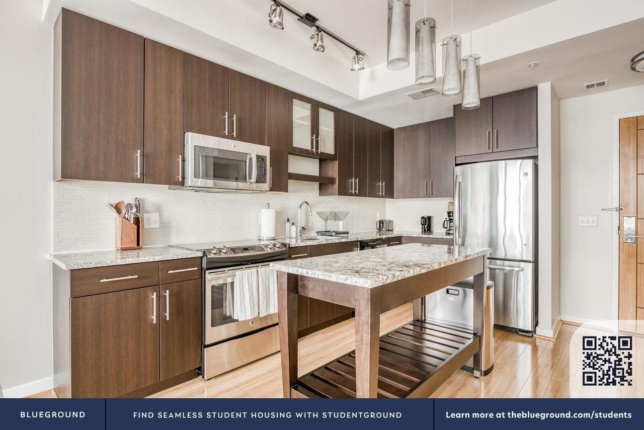 8300 Wisconsin Avenue - Photo 7 of 61