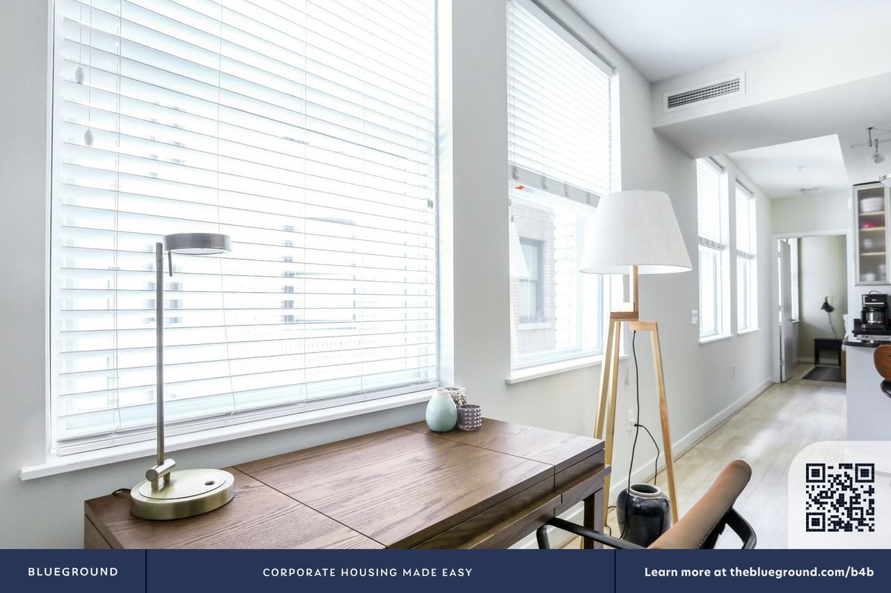 733 15th Street Northwest - Photo 6 of 23