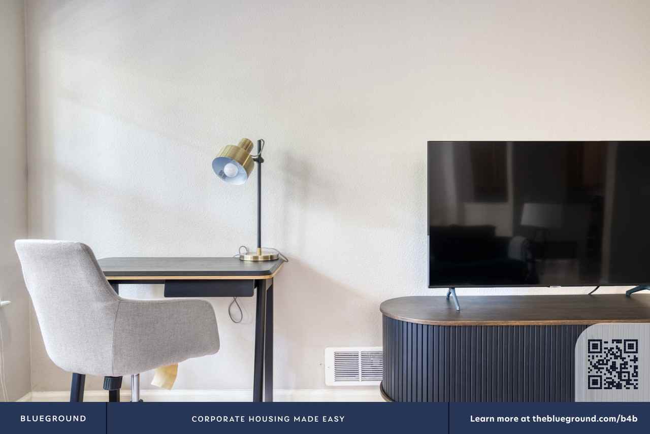 1539 Vista Club Cir #646 - Photo 5 of 34