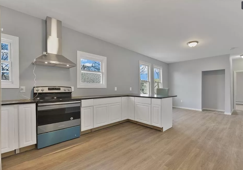 213 Westland St #2 - Photo 3 of 12