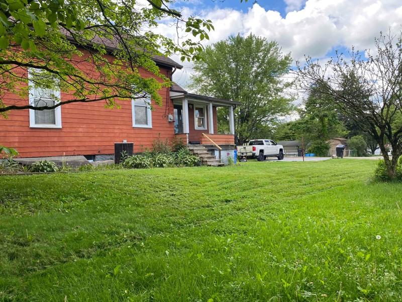 8701 Broadway St - Photo 3 of 12