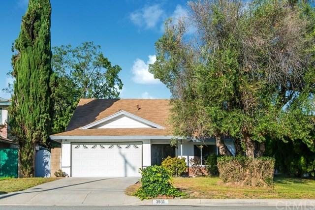 3931 S Ellesford Ave - Photo 2 of 28