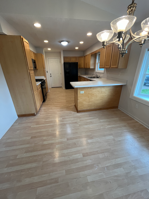 1914 Anita Ln - Photo 2 of 18