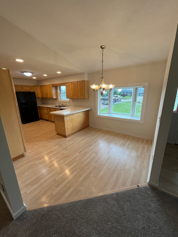 1914 Anita Ln - Photo 3 of 18