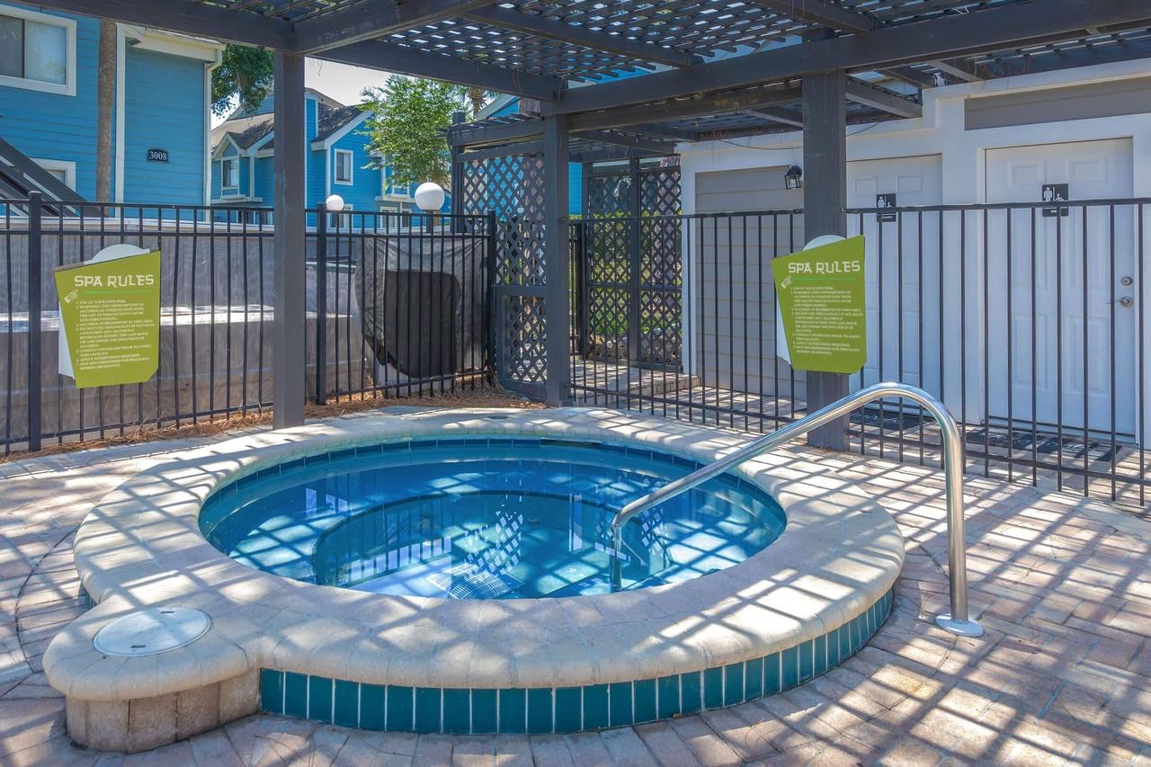 Verandahs at Hunt Club - Photo 6 of 50