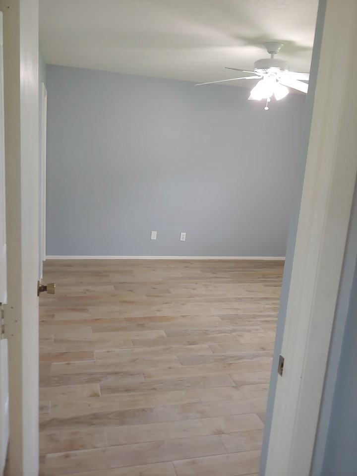 1005 Sw 33rd Ter #NA - Photo 4 of 13