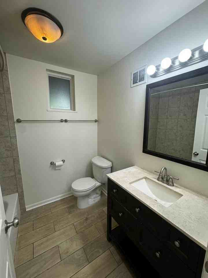 2508 Saint John Pl - Photo 5 of 43