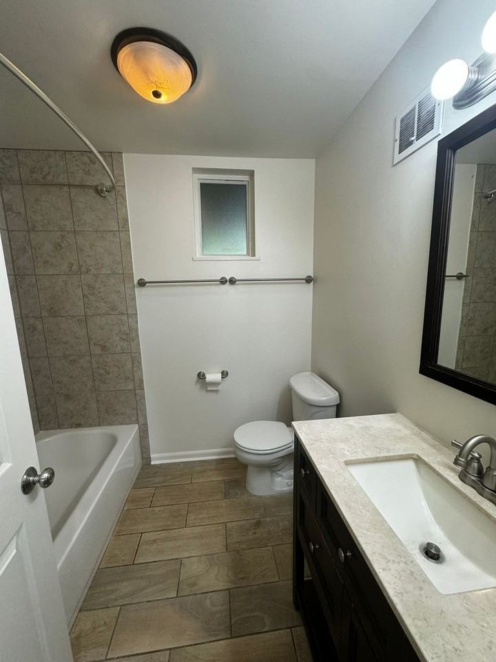 2508 Saint John Pl - Photo 6 of 43