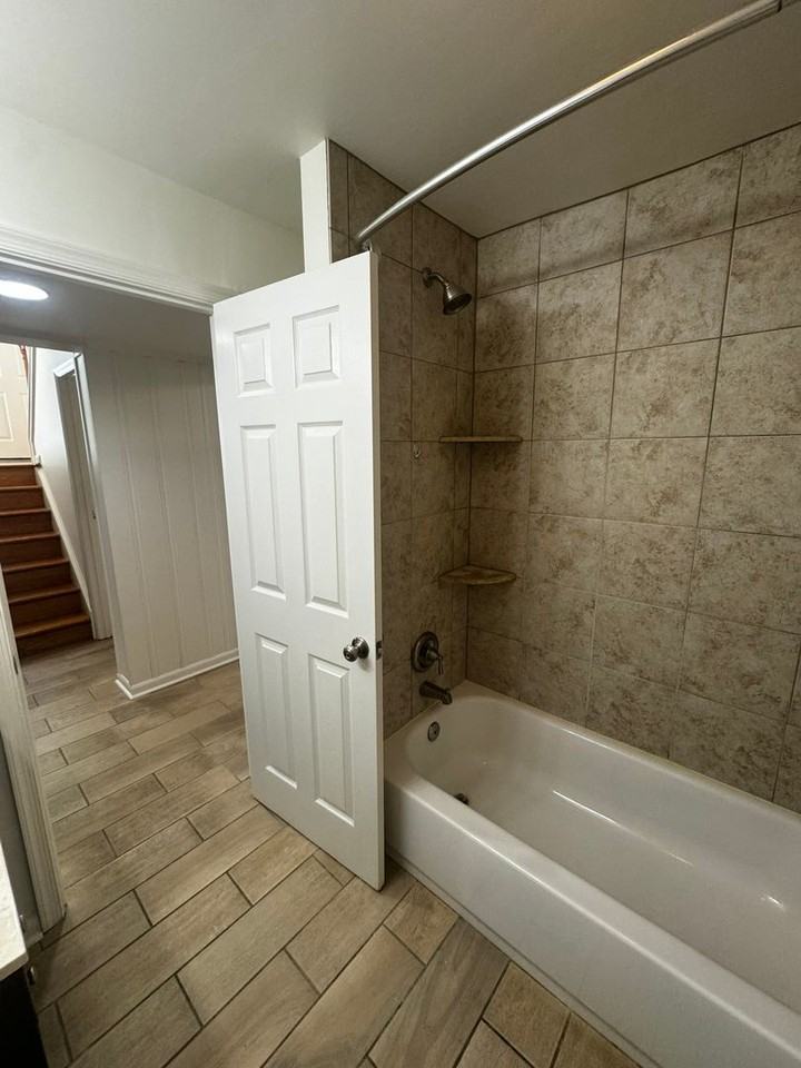 2508 Saint John Pl - Photo 7 of 43