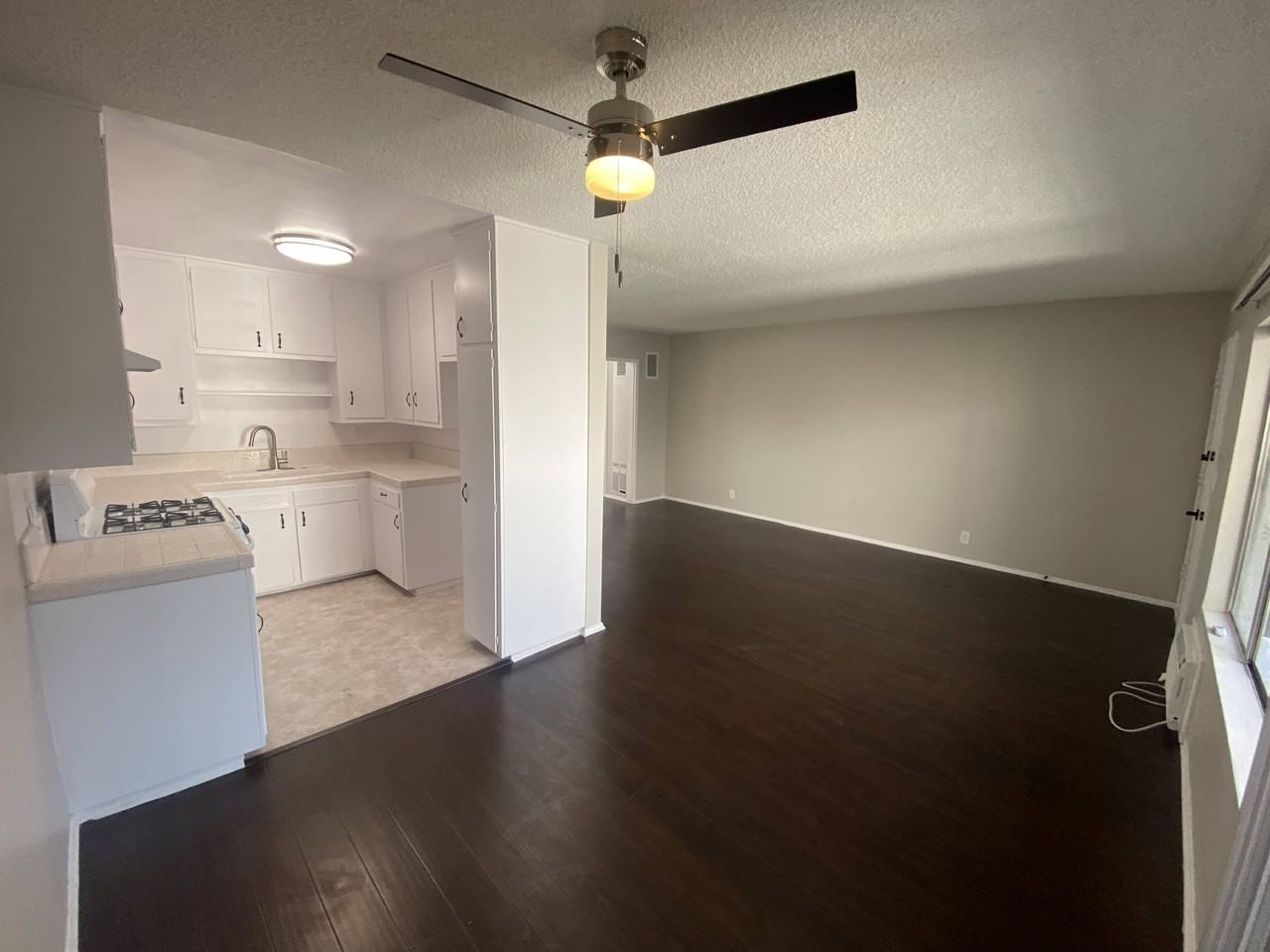 5361 Russell - Photo 7 of 14