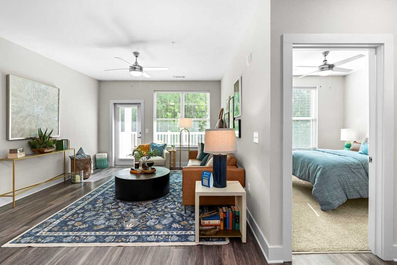 The Mallory - Photo 6 of 50